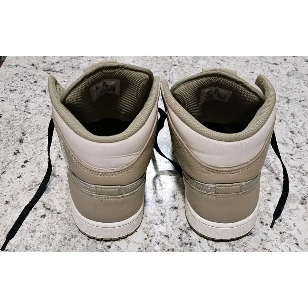 Nike Air Jordan 1 Mid Legend Light Brown HF4830-203 Mens Size 9.5 W/ Black Laces